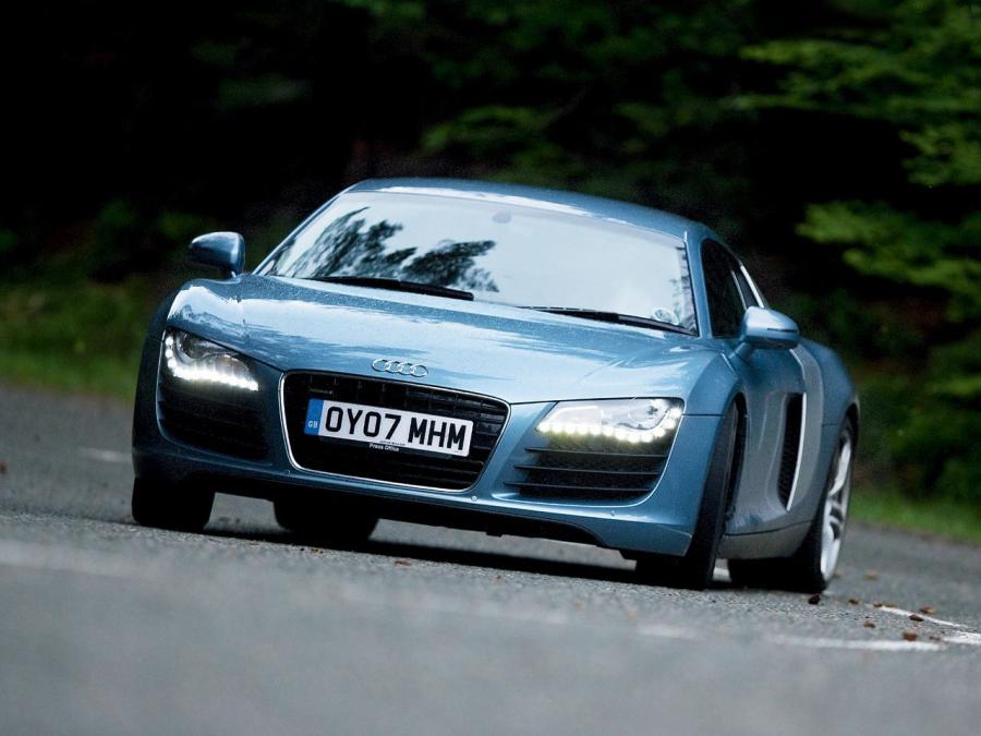  Audi R8 2007 года  (UK) (фото 15 из 25)